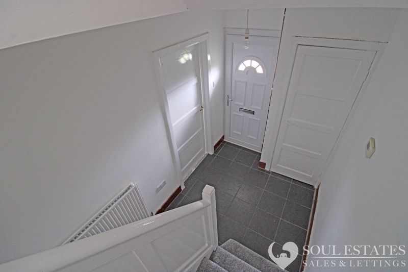 Property photo 3 of 19 Entrance Hallway