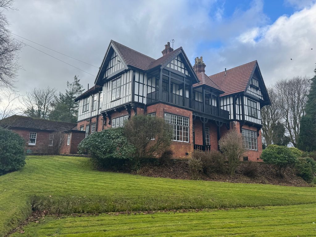 Property photo 2 of 40 2.Jpeg