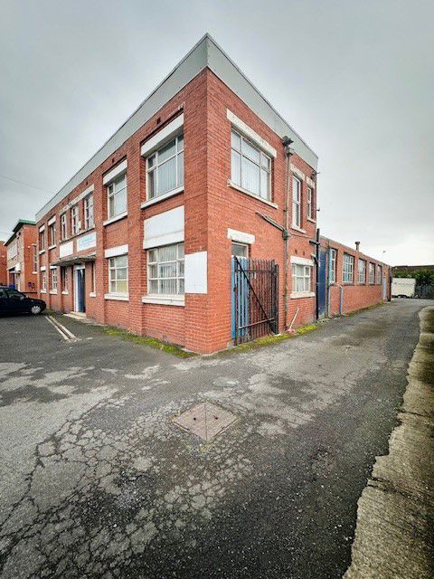 Property photo 3 of 30