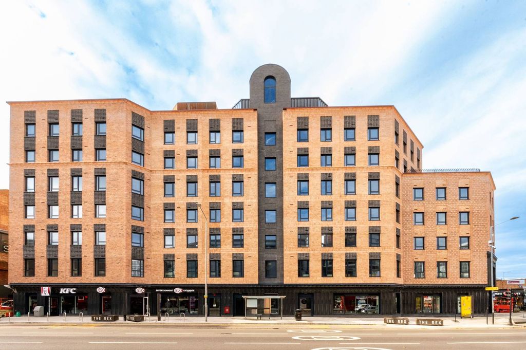 Property photo 2 of 15