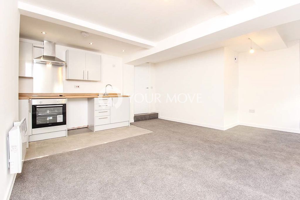 Property photo 3 of 8 Picture No. 06