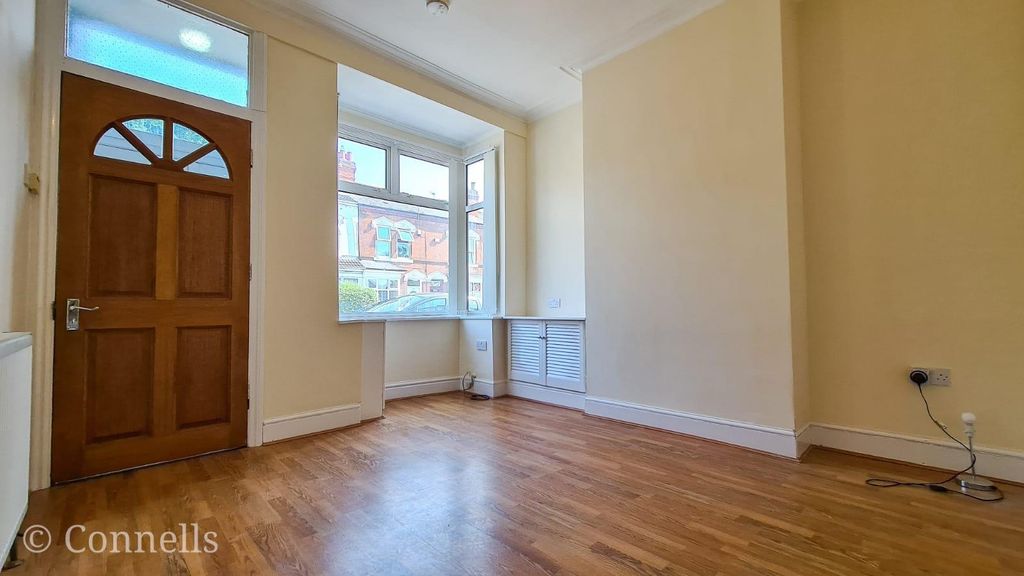 Property photo 2 of 12 Image