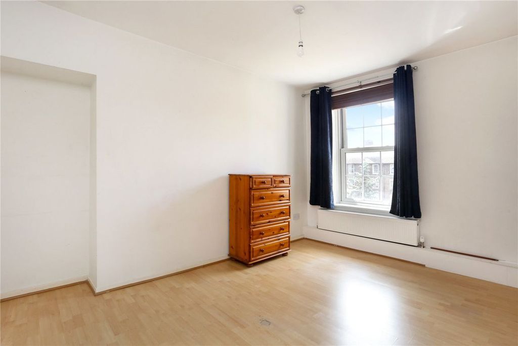 Property photo 3 of 7