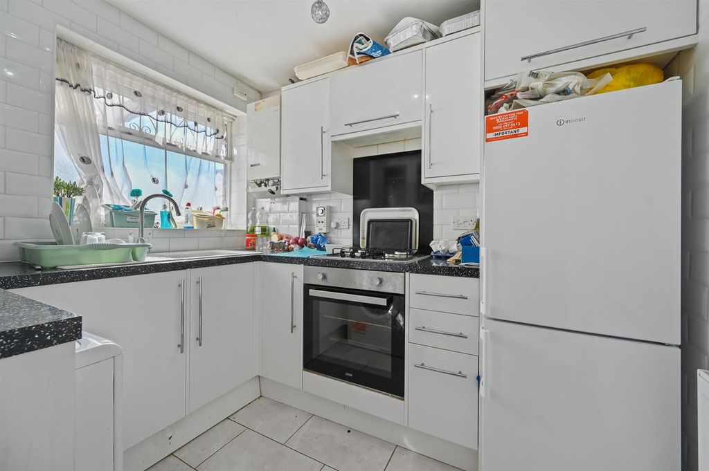 Property photo 3 of 8 Rclr- 1 Elmcroft, Merryfield Gardens- Kitchen 3 (1