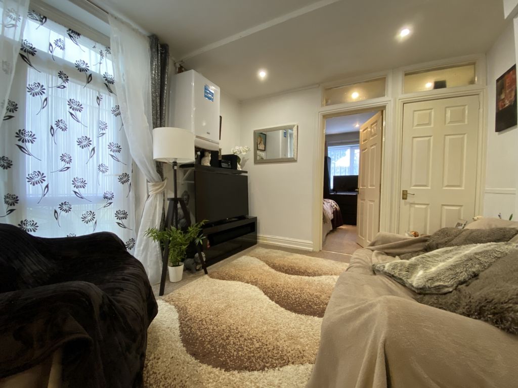 Property photo 2 of 5