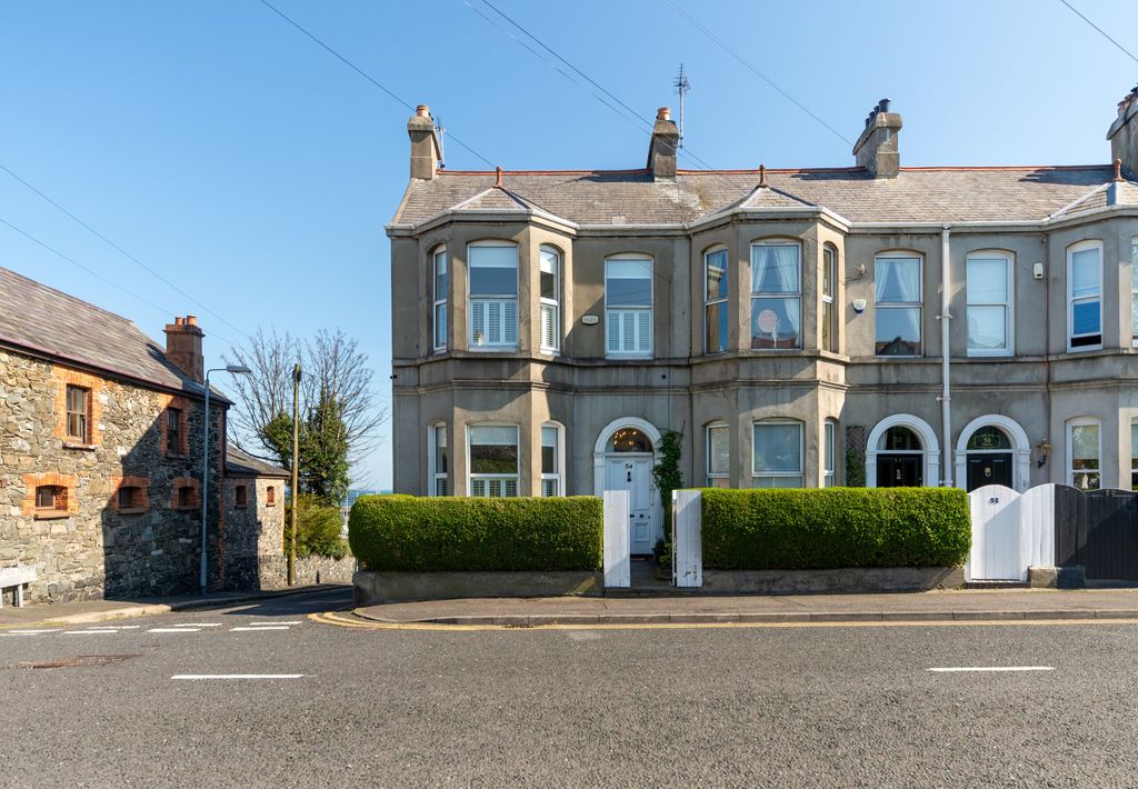Property photo 3 of 67 010