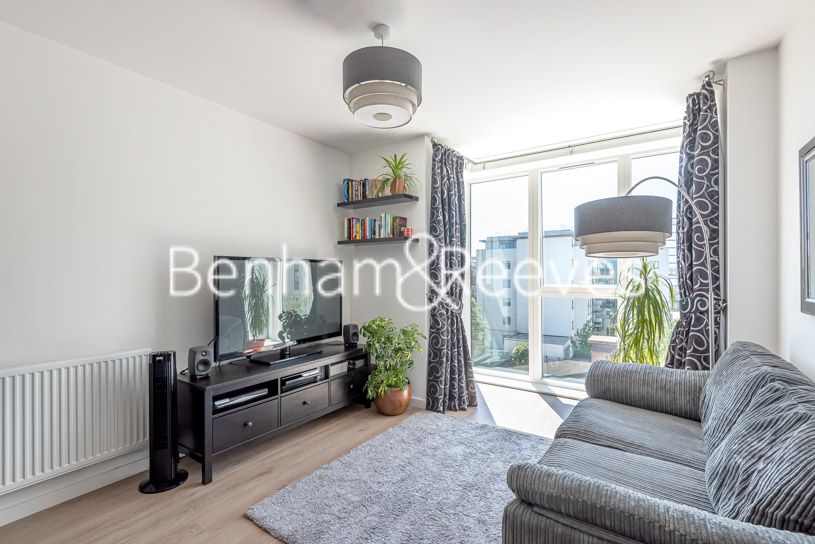 Property photo 1 of 6