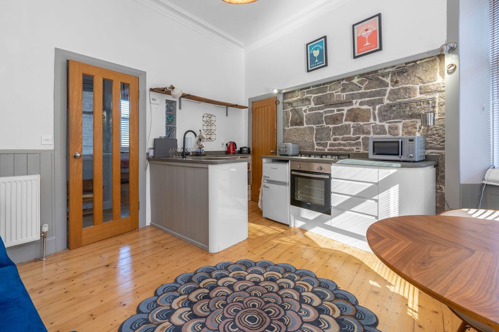 Property photo 1 of 10 Photo 1