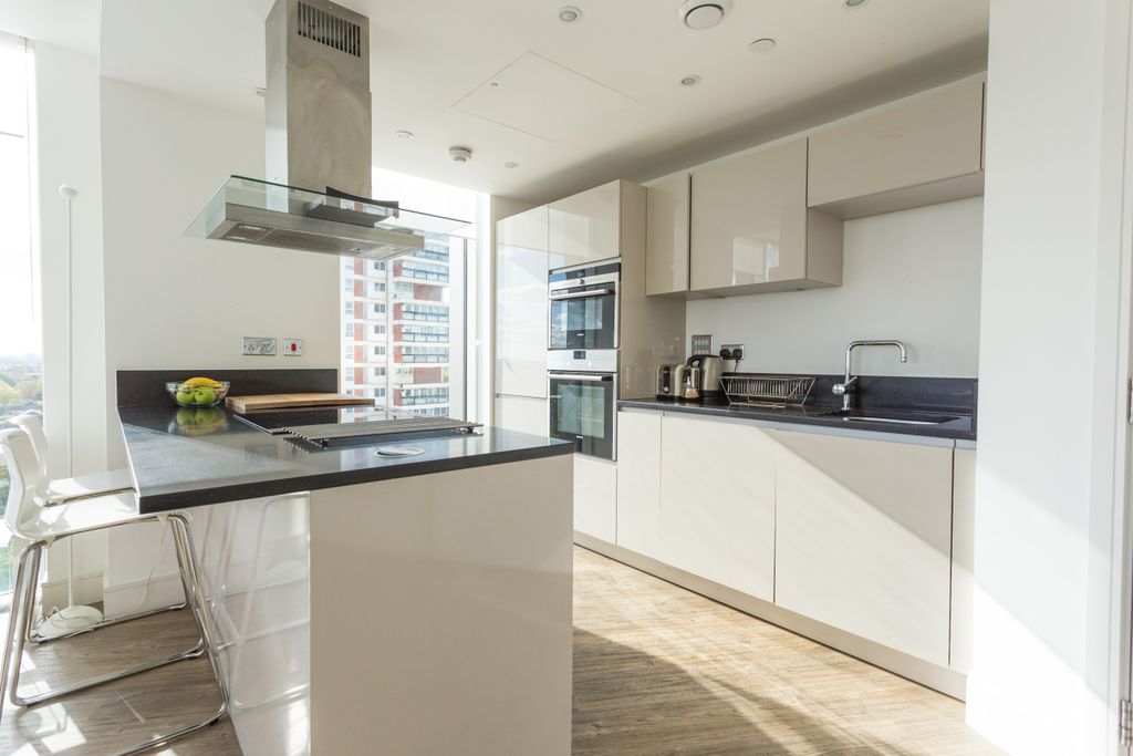 Property photo 2 of 11 Photo 2