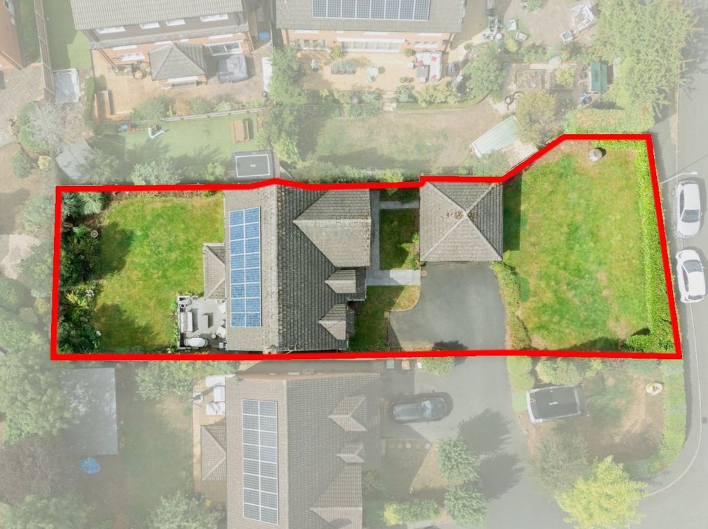 Property photo 2 of 27 Picture No. 57