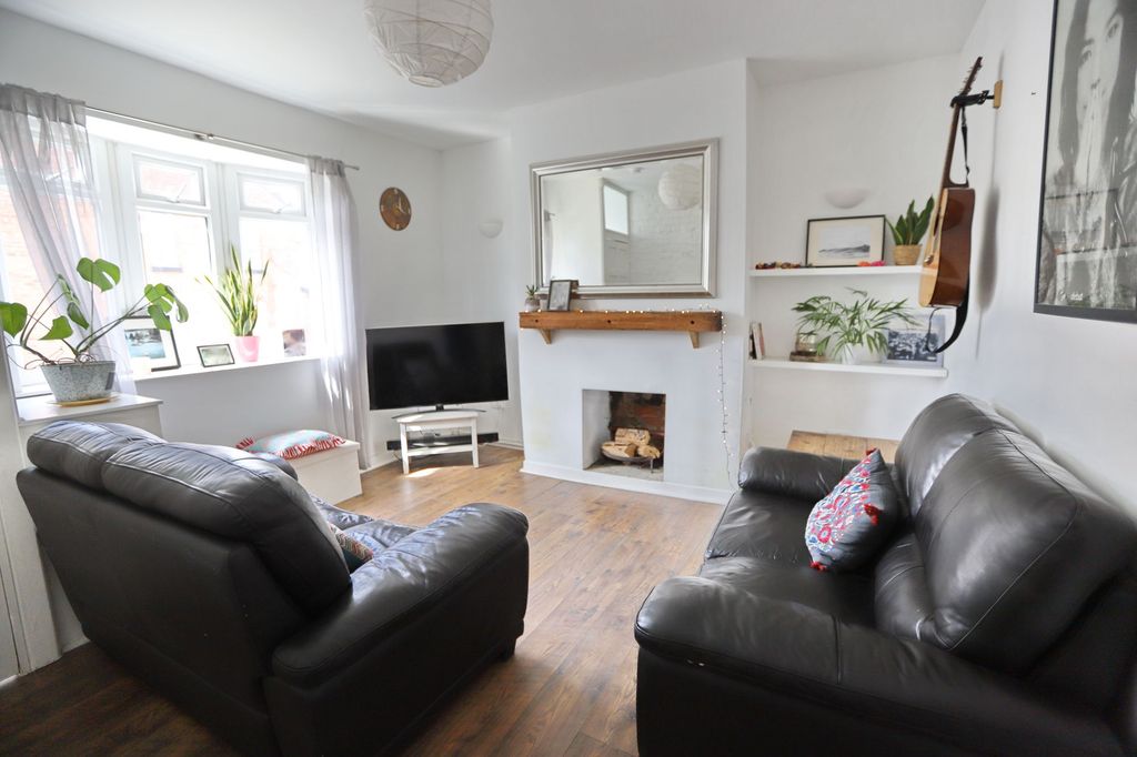 Property photo 2 of 13
