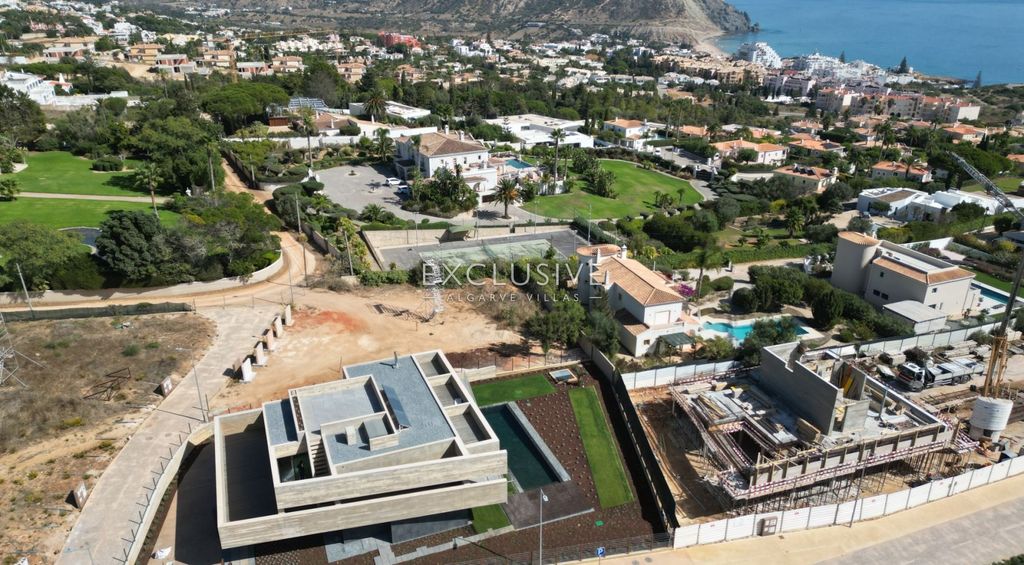 Property photo 3 of 31