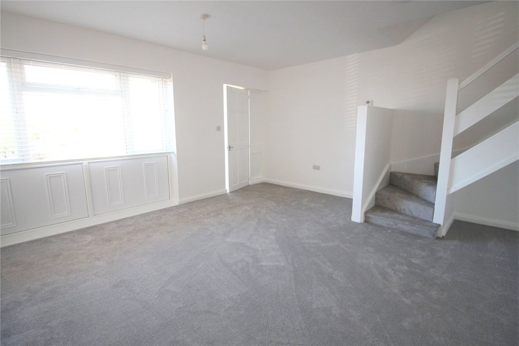 Property photo 3 of 9 Picture No. 25