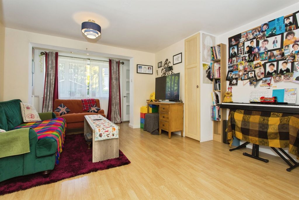 Property photo 1 of 14
