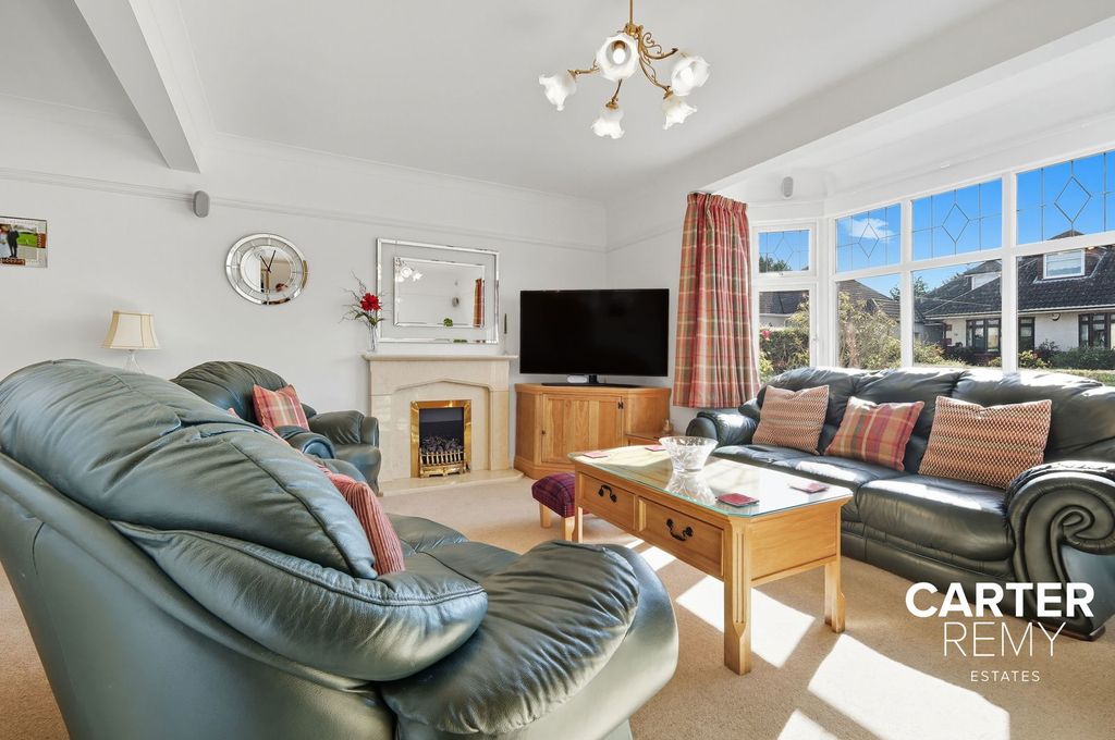 Property photo 2 of 41