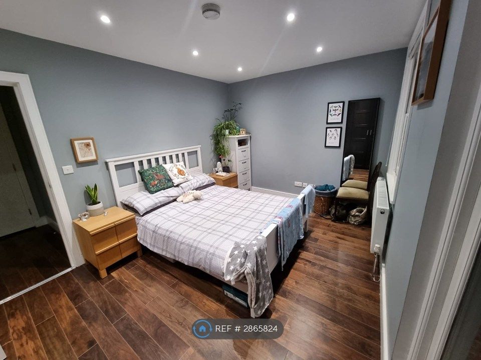 Property photo 3 of 5