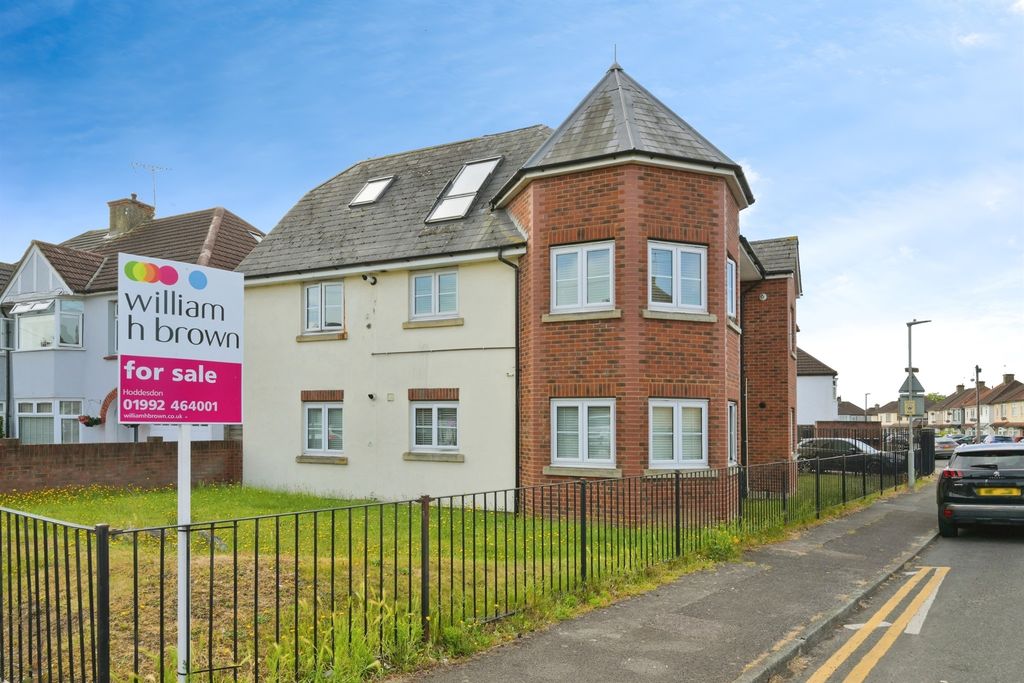 Property photo 1 of 15