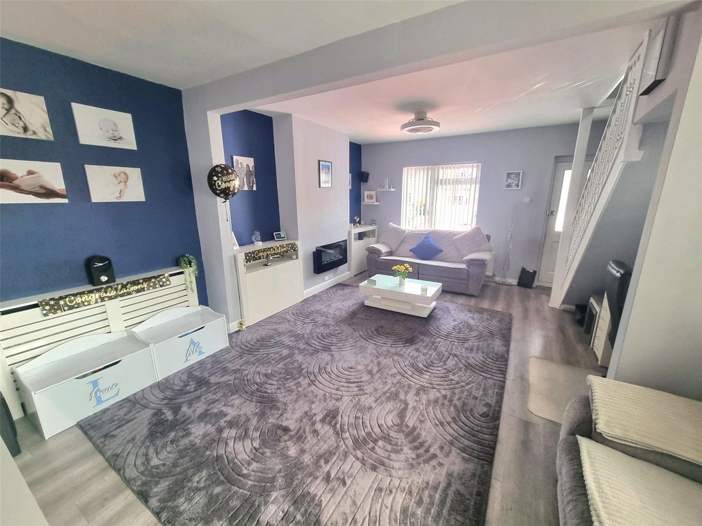 Property photo 3 of 16 Picture No. 08