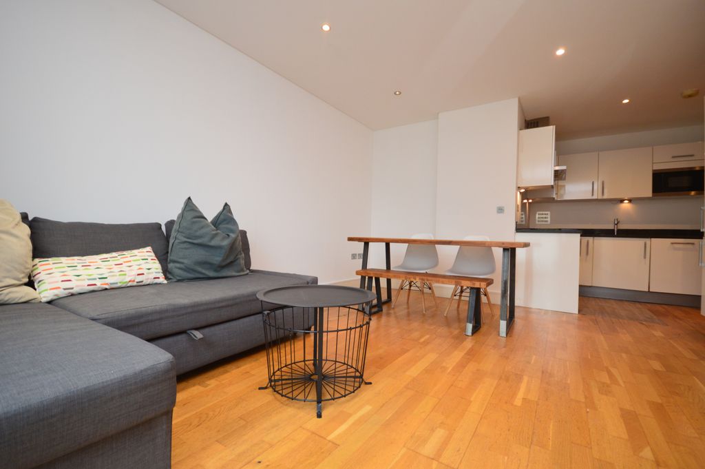 Property photo 2 of 9 Gallery