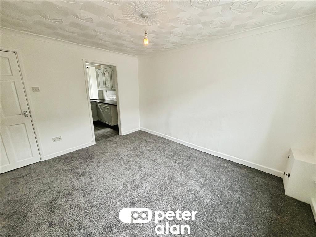 Property photo 3 of 10 Image