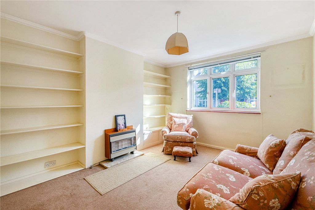 Property photo 2 of 11 Picture No. 13