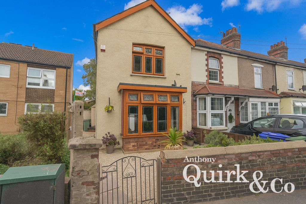 Property photo 1 of 23