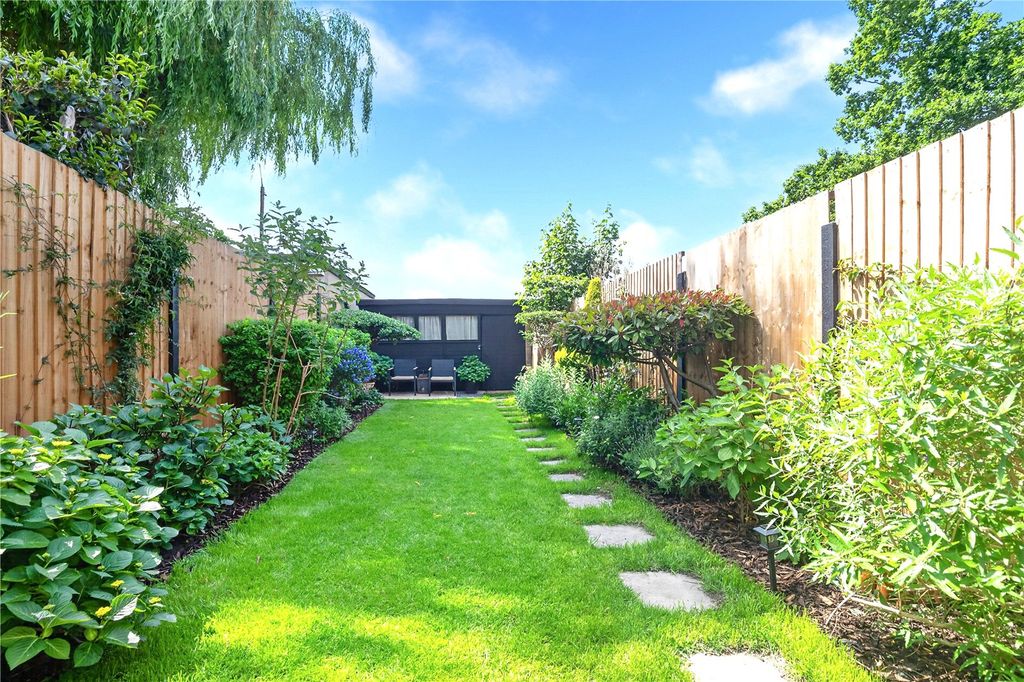 Property photo 3 of 11 Picture No. 02