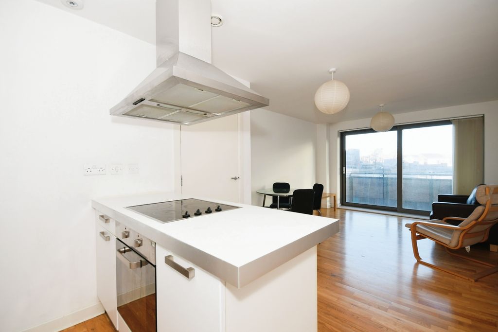 Property photo 3 of 17 Photography