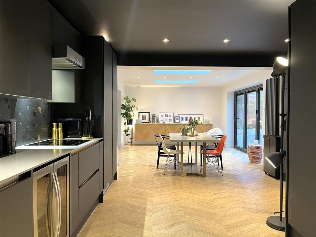 Property photo 2 of 26 Img_8952.Jpg