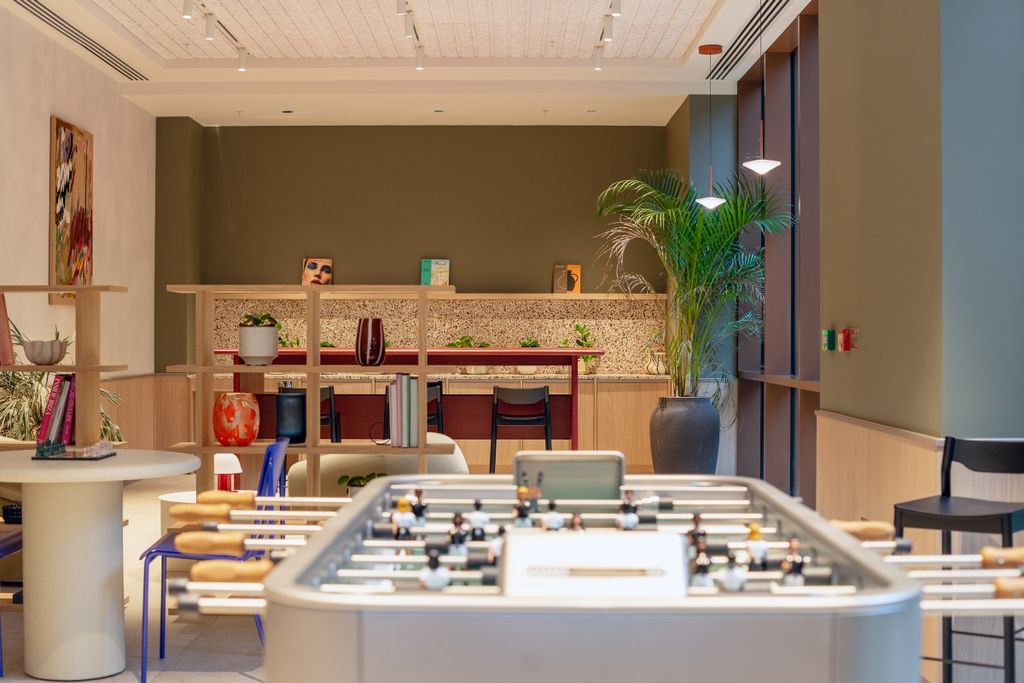 Property photo 2 of 20