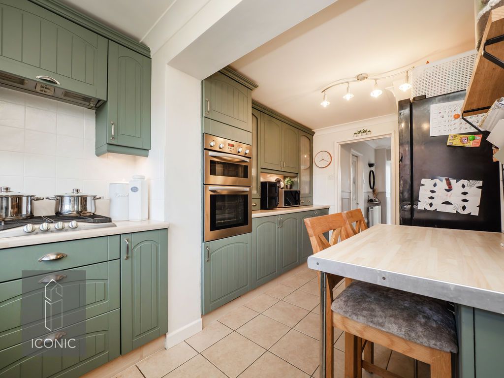 Property photo 3 of 18 Photo 2