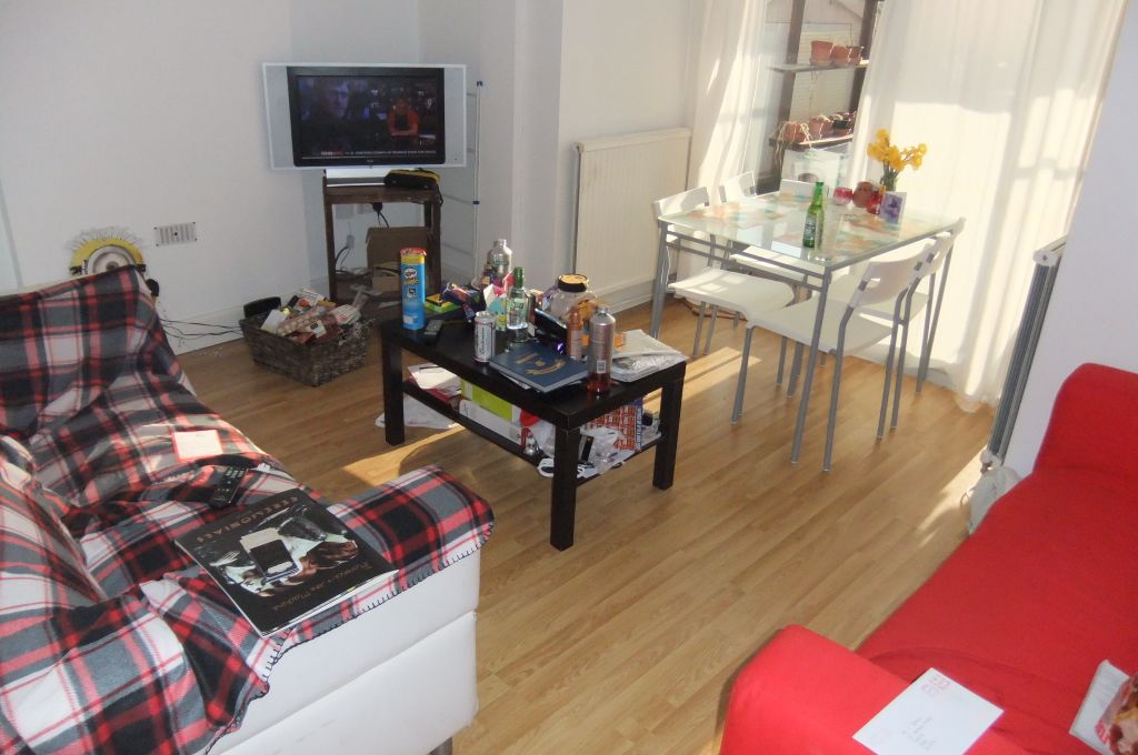 Property photo 1 of 9