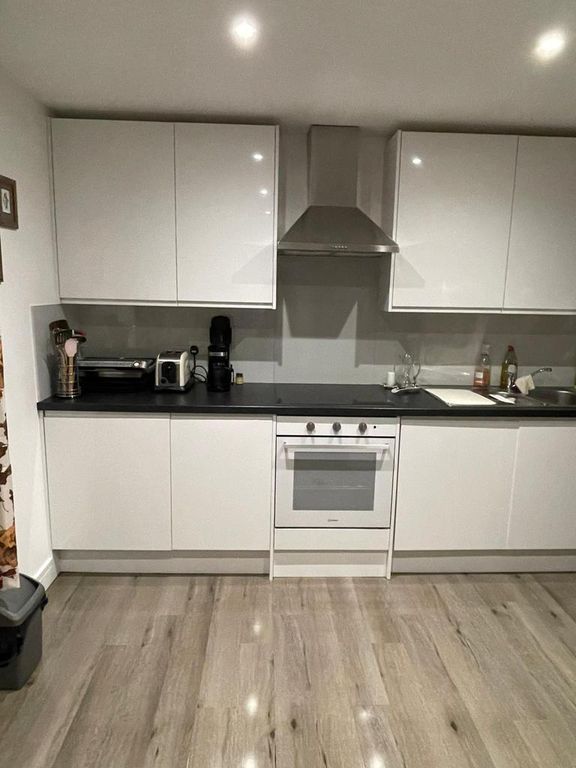 Property photo 3 of 9 Image