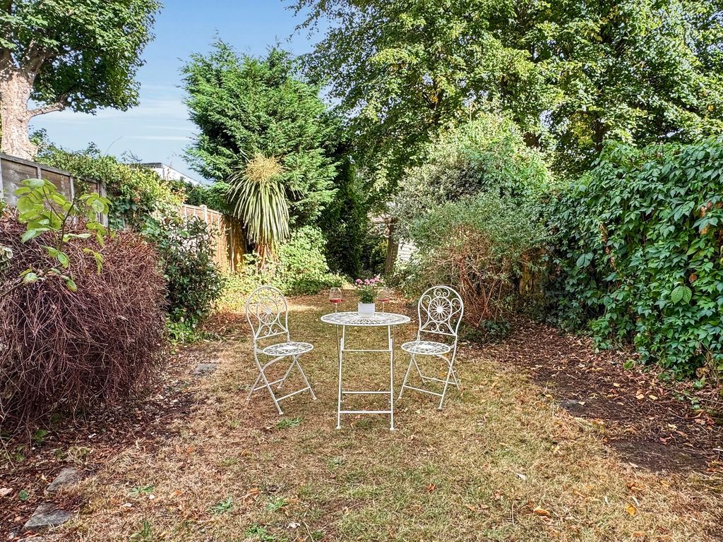 Property photo 1 of 14 Photo 15