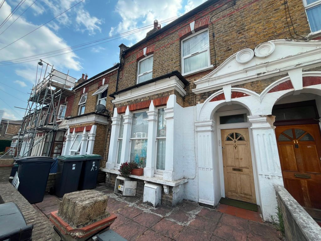 Property photo 1 of 9