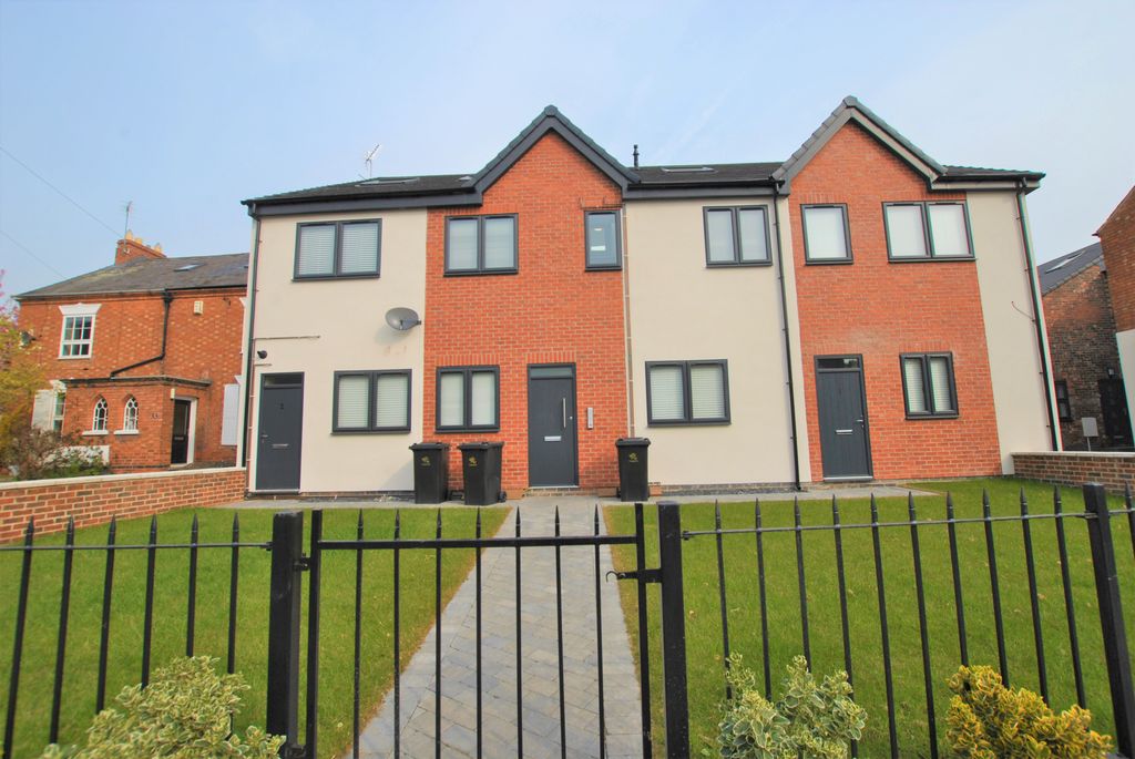 Property photo 1 of 6 Photo 01