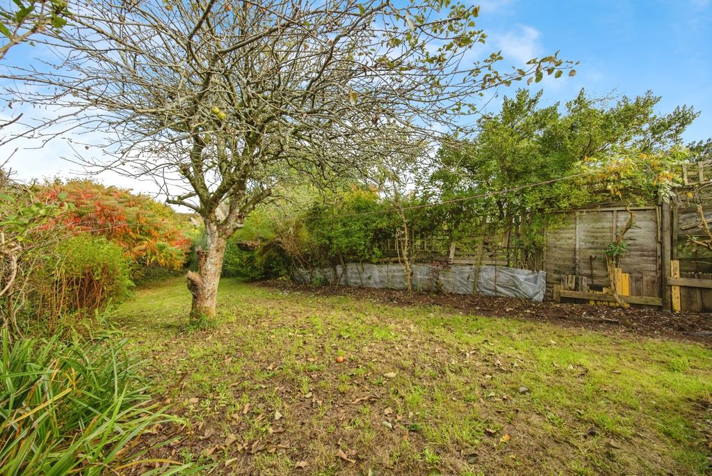 Property photo 3 of 17 Photo