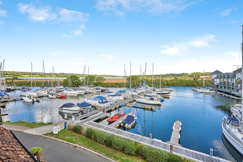 Property photo 2 of 17 View &amp; Mooring