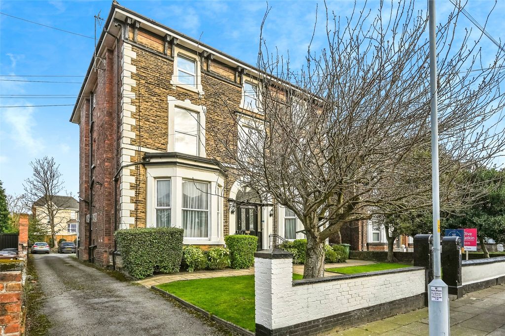 Property photo 2 of 15 Picture No. 11