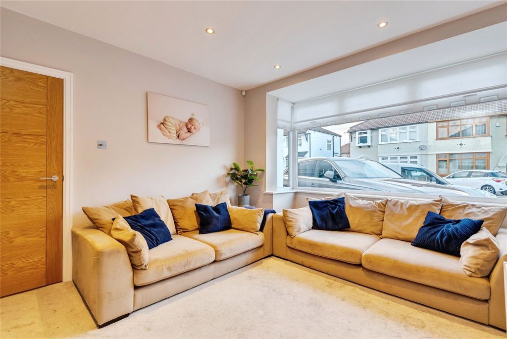 Property photo 3 of 18 Picture No. 14