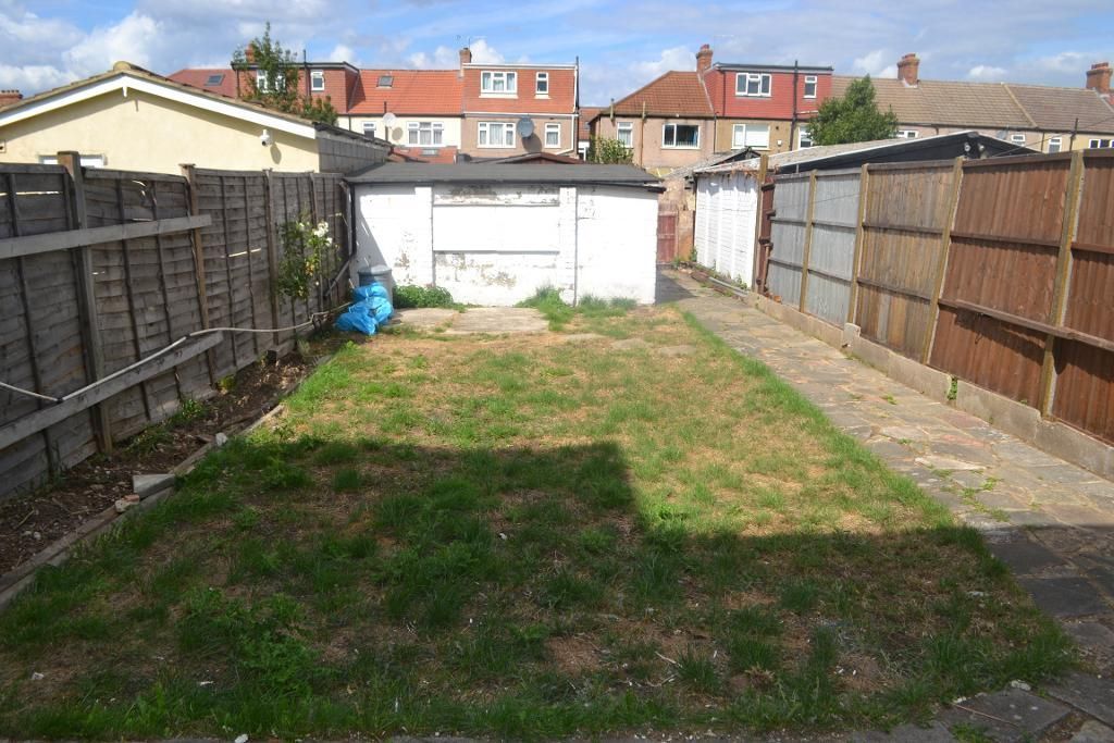 Property photo 3 of 11 Photo 3