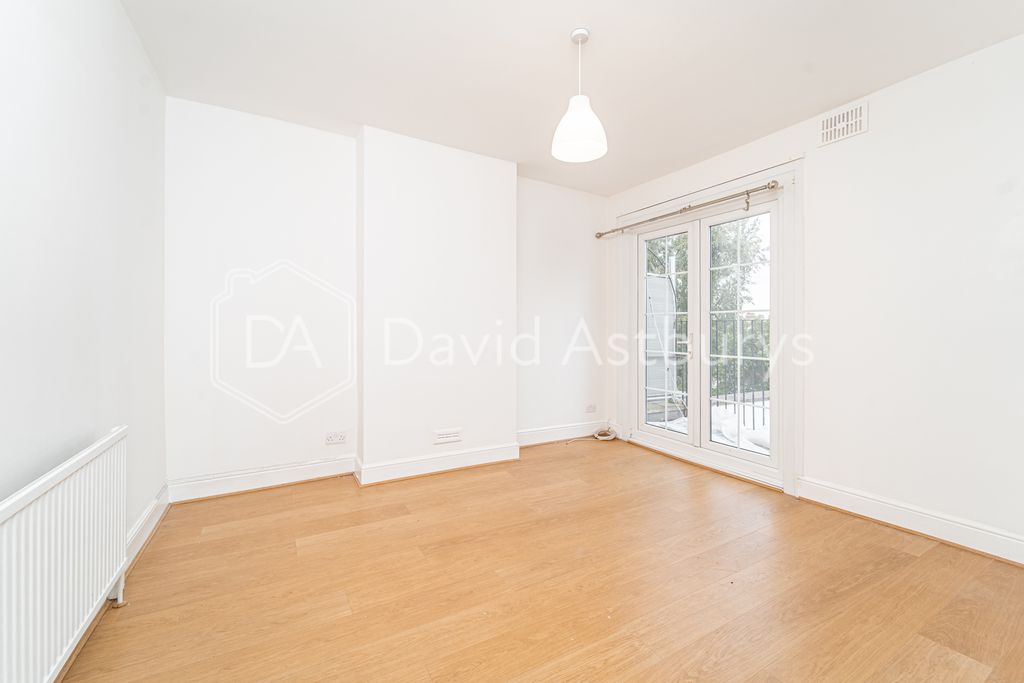 Property photo 3 of 15 Ndb04473