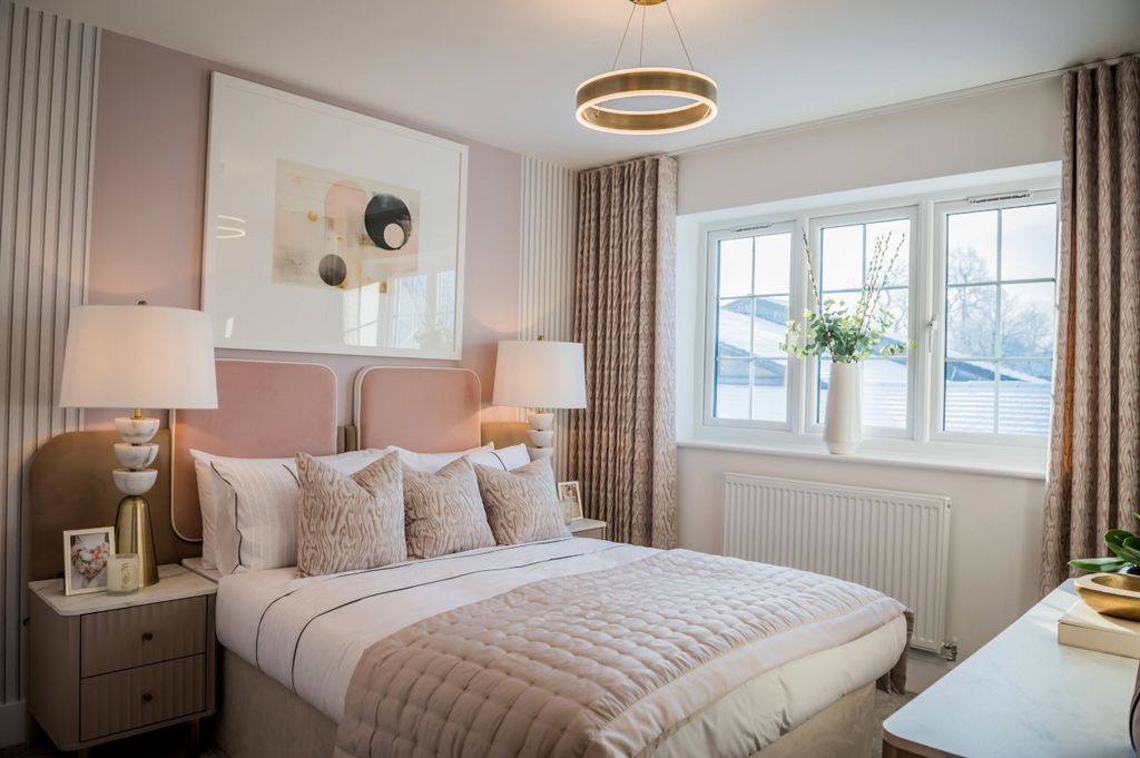 Property photo 1 of 7 Master Bedroom