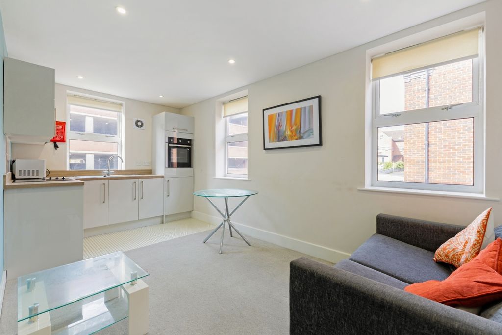 Property photo 2 of 5