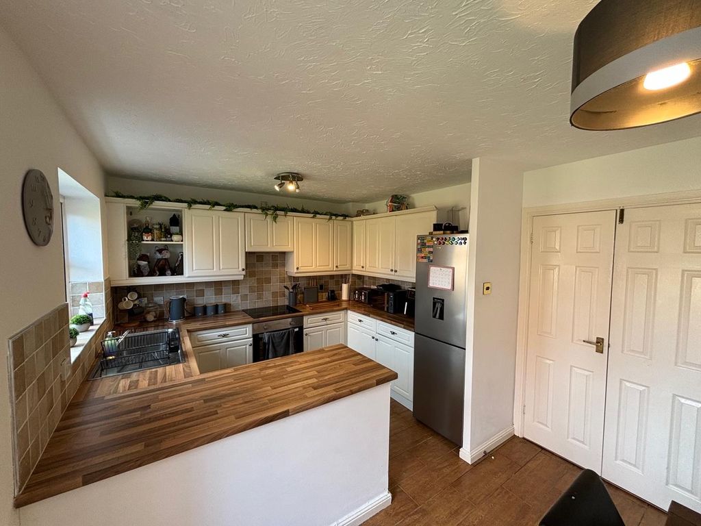 Property photo 3 of 8 Tempimage4Gnxuo.Jpg