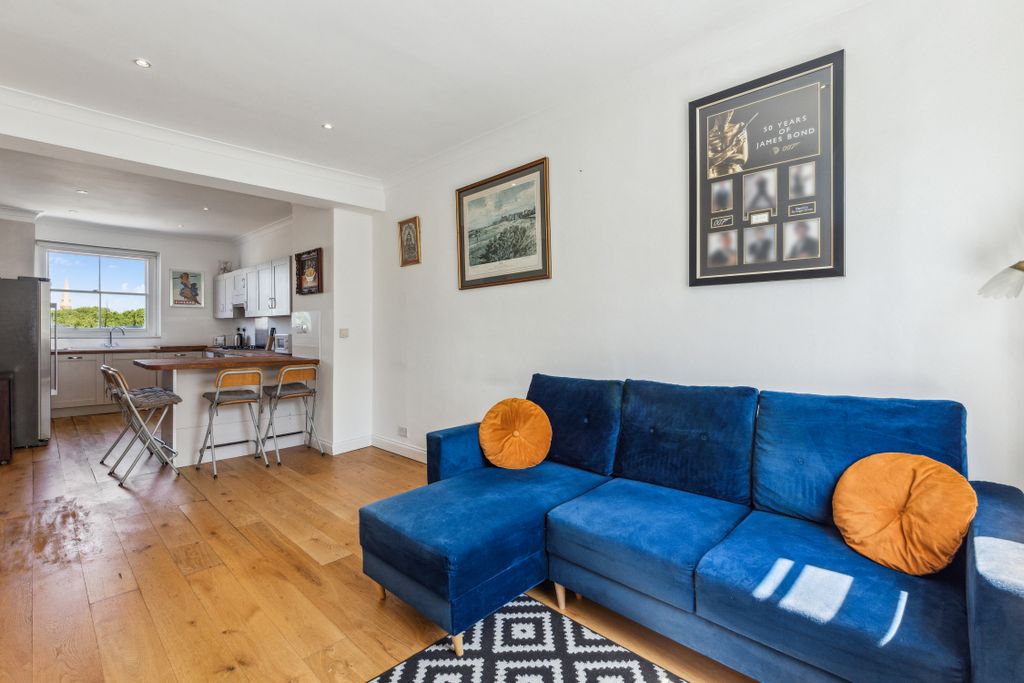 Property photo 1 of 16 8