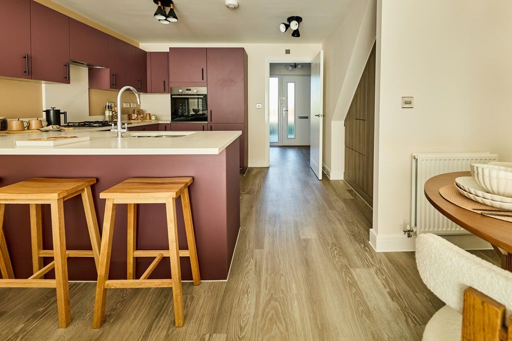 Property photo 3 of 13 Enjoy Entertaining Friends Or Family