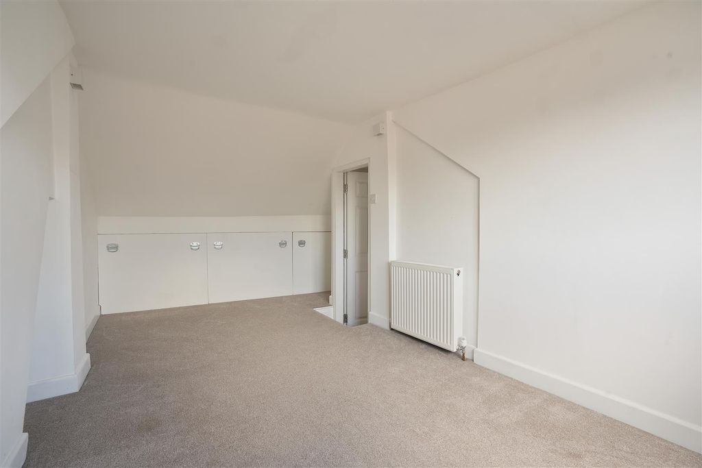 Property photo 1 of 25 Bedroom 1