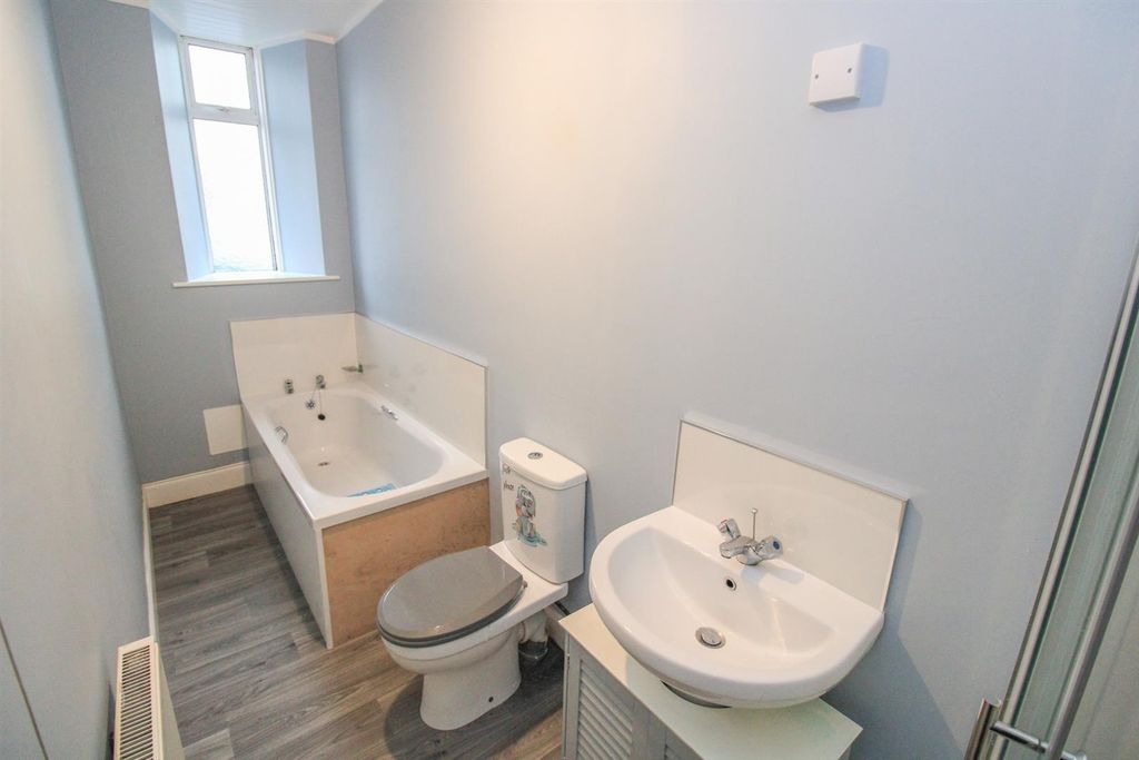 Additional image 11 of 2 bed flat for sale5A Willowbank, Wick KW1