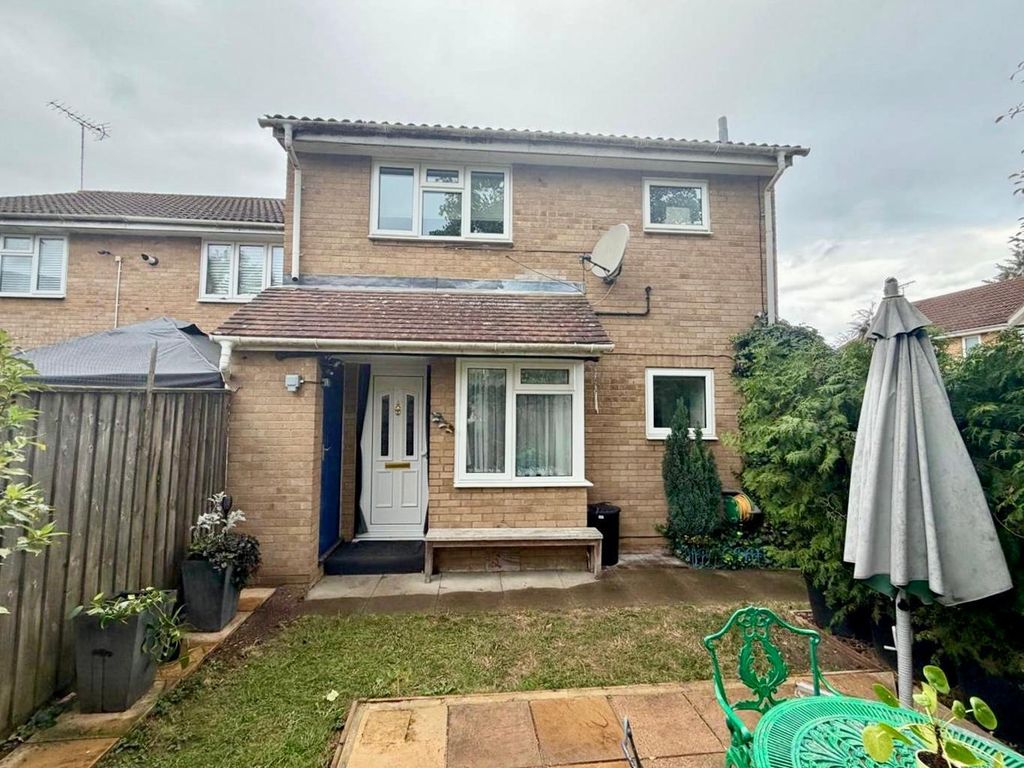 Property photo 1 of 10 External